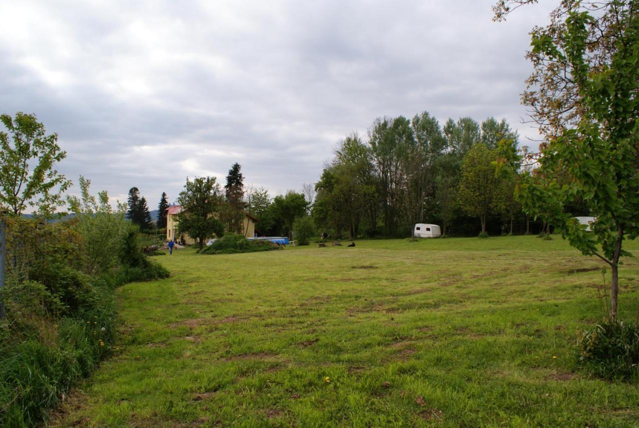 B&B En Mini-Camping Pension Kidafo Libun Exterior photo